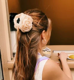 Funky & Fancy Flower Hair Clip White