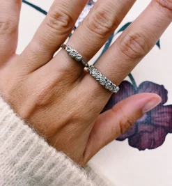 Vintage Diamond Luminous Crown Ring